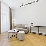 Griselini Boutique Aparthotel 3*