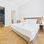 מלון דירות Griselini Boutique 3*