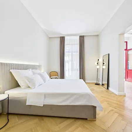 Ξενοδοχείο με διαμερίσματα Griselini Boutique