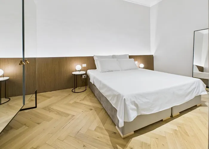 מלון דירות Griselini Boutique 3*